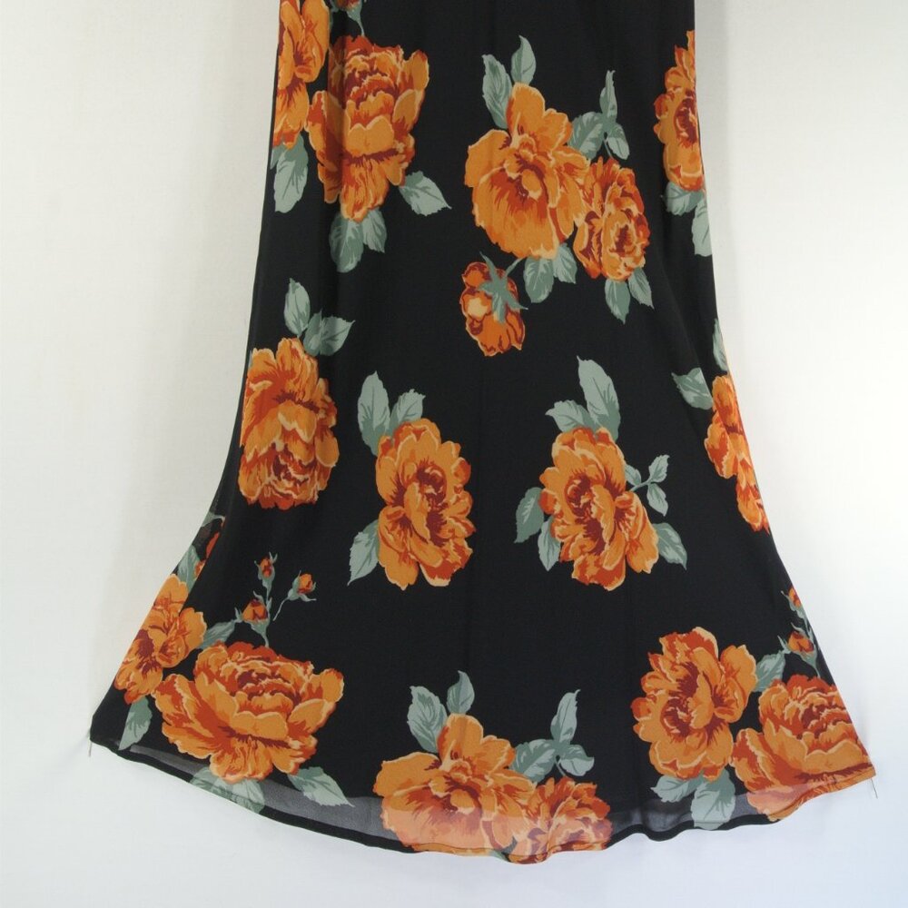 NEW Reformation Layla Skirt in Consuelo Black Floral Midi Size 6 #1629 - Picture 5 of 8